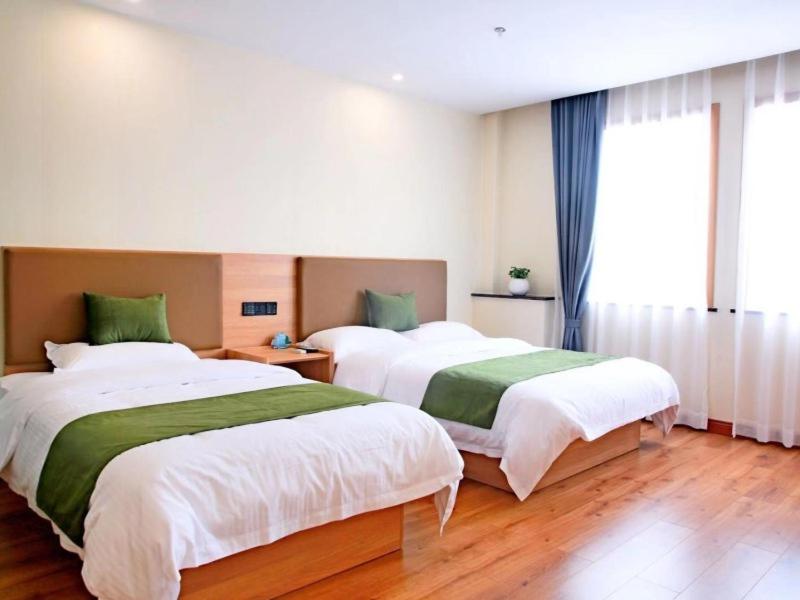 GreenTree Inn Shaoxing Xinchang Dafou Express Hotel 12/50