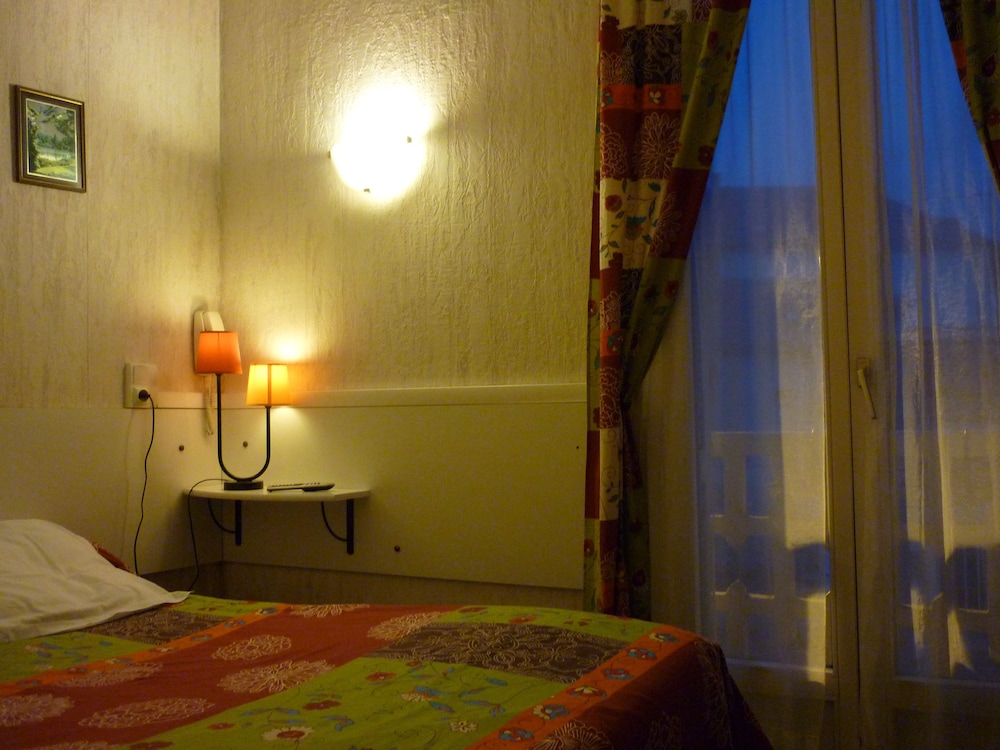 Hôtel Du Centre 10/39
