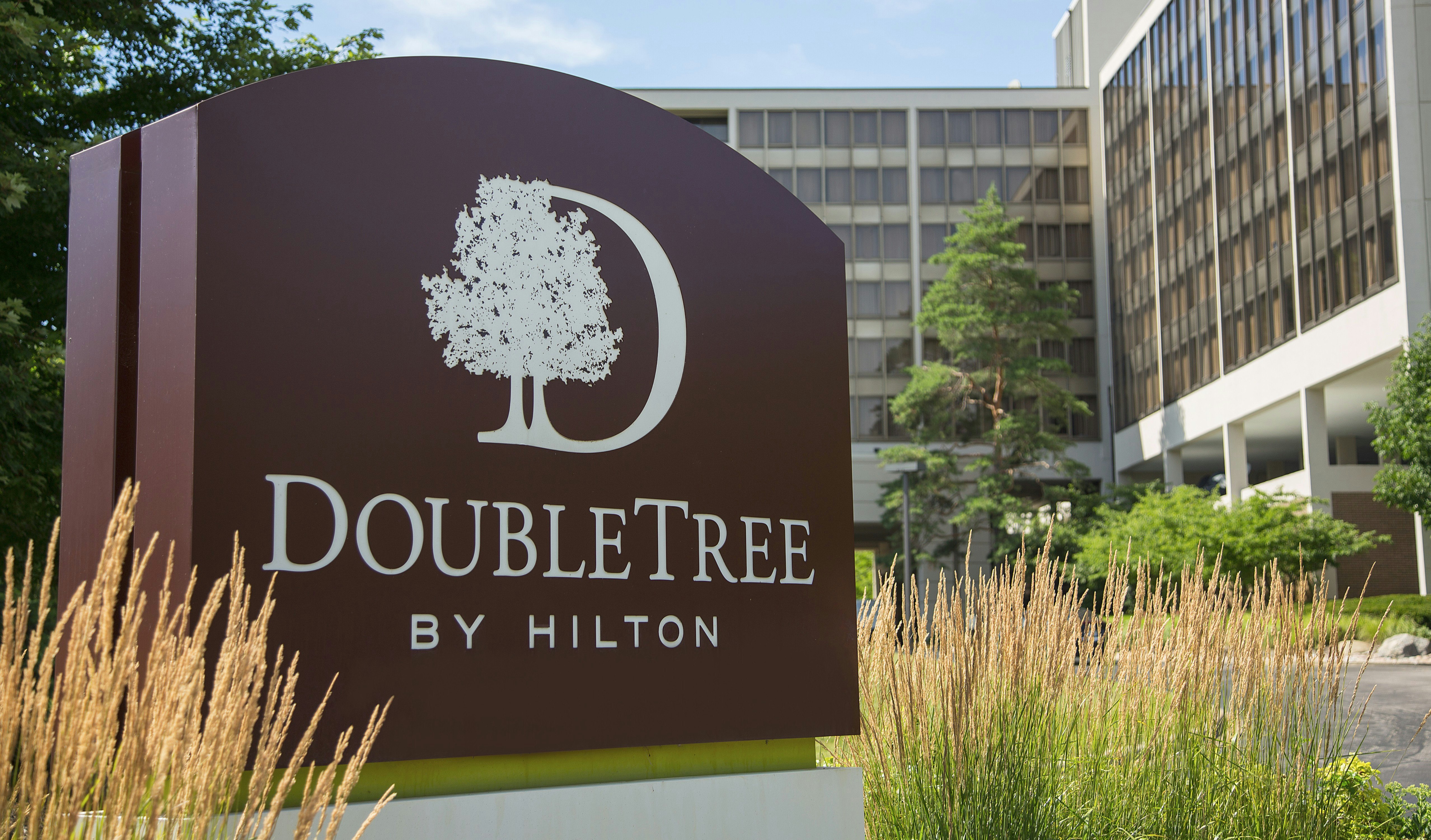 Doubletree By Hilton Chicago Oak Brook 2/32