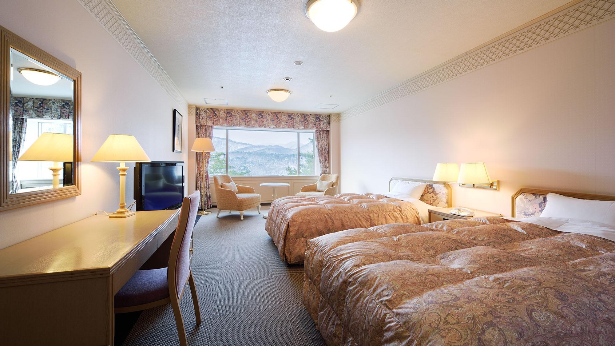 Forest, Superior, Twin Beds