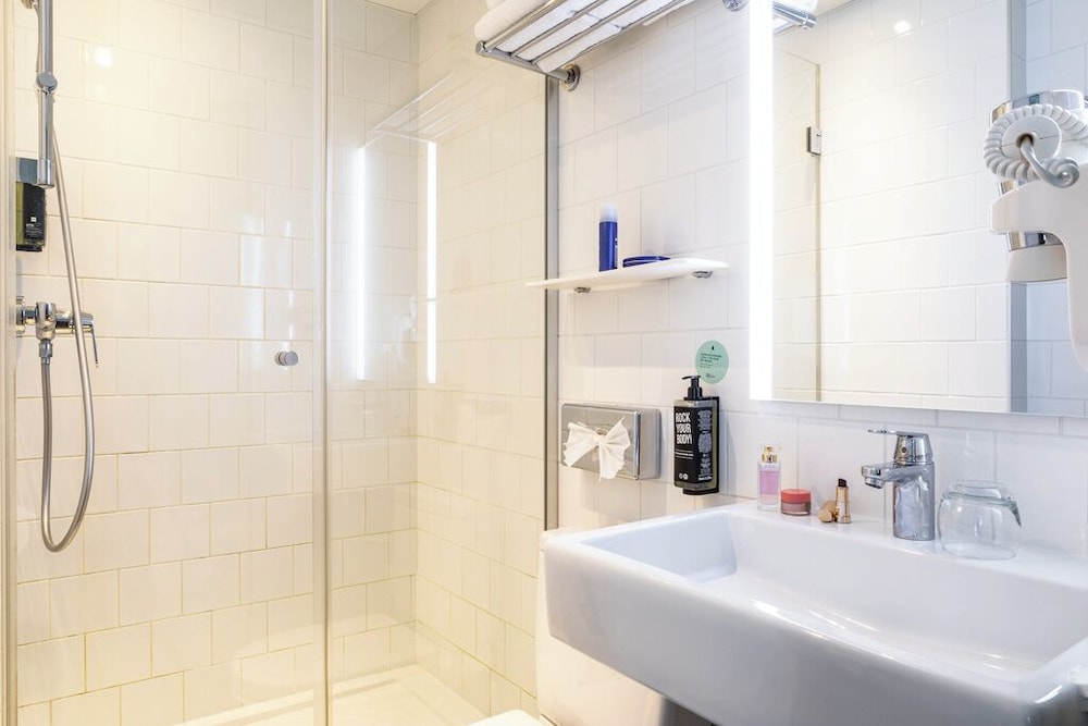 Ibis Styles Paris 15 Lecourbe 62/64