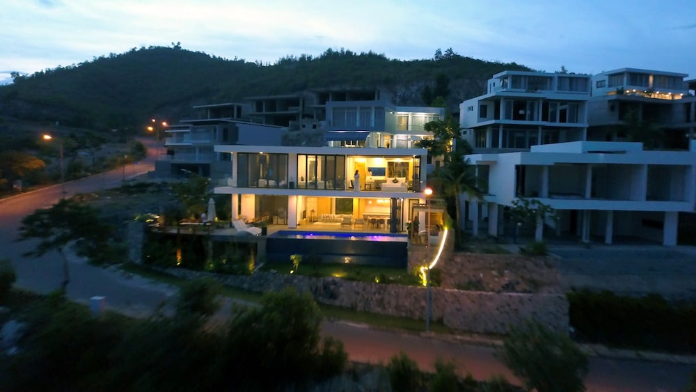 Nha Trang Harbor View Villa 4/47