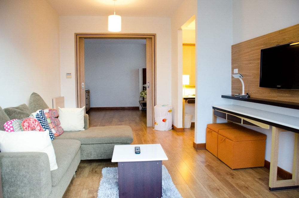 Prajaktra Design Hotel 30/50