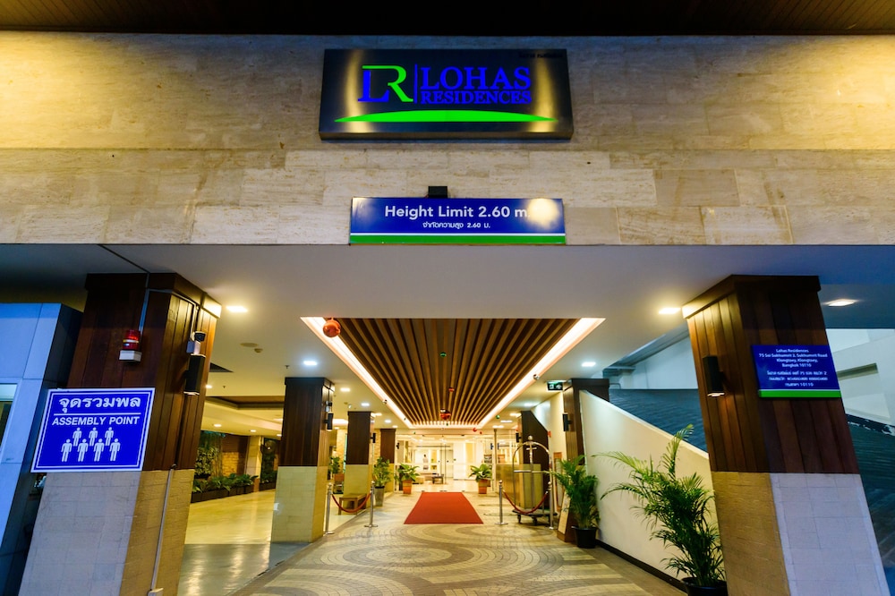 Lohas Residences Sukhumvit in BANGKOK