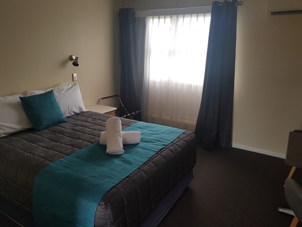 Caravilla Motel 16/48