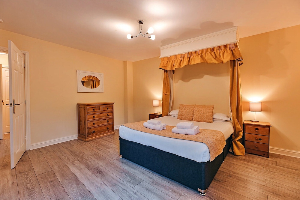 Netley Hall 14/50