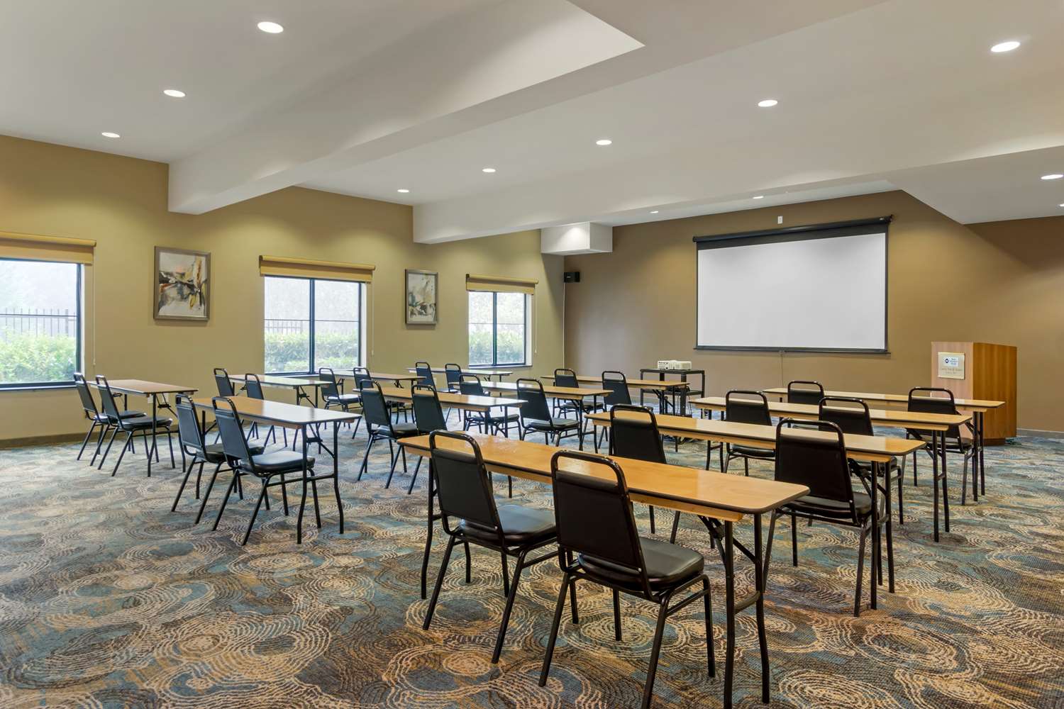Best Western Plus Lacey Inn & Suites 8/9
