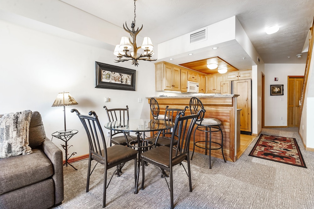 The Caledonian By All Seasons Resort Lodging 51/80