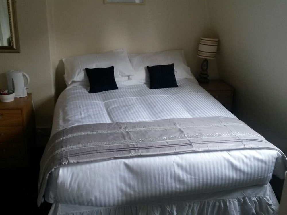 The Granby Hotel 8/49