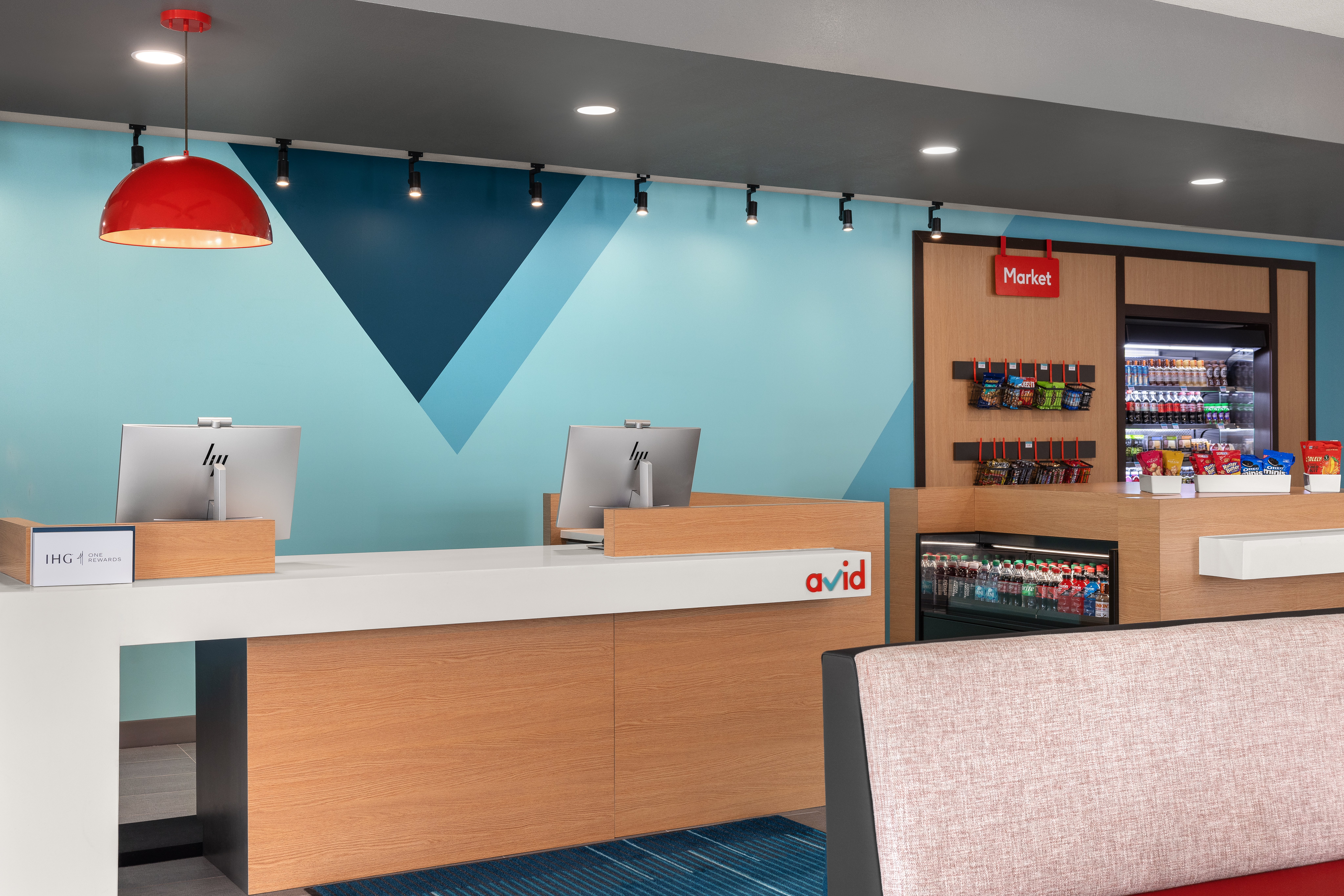 avid hotel El Paso East by IHG 4/33