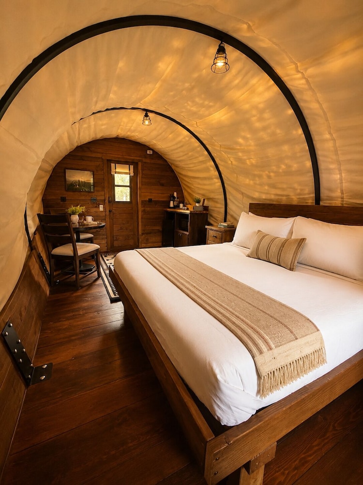 Mobile Home, Premier, King Bed, Mountain Side