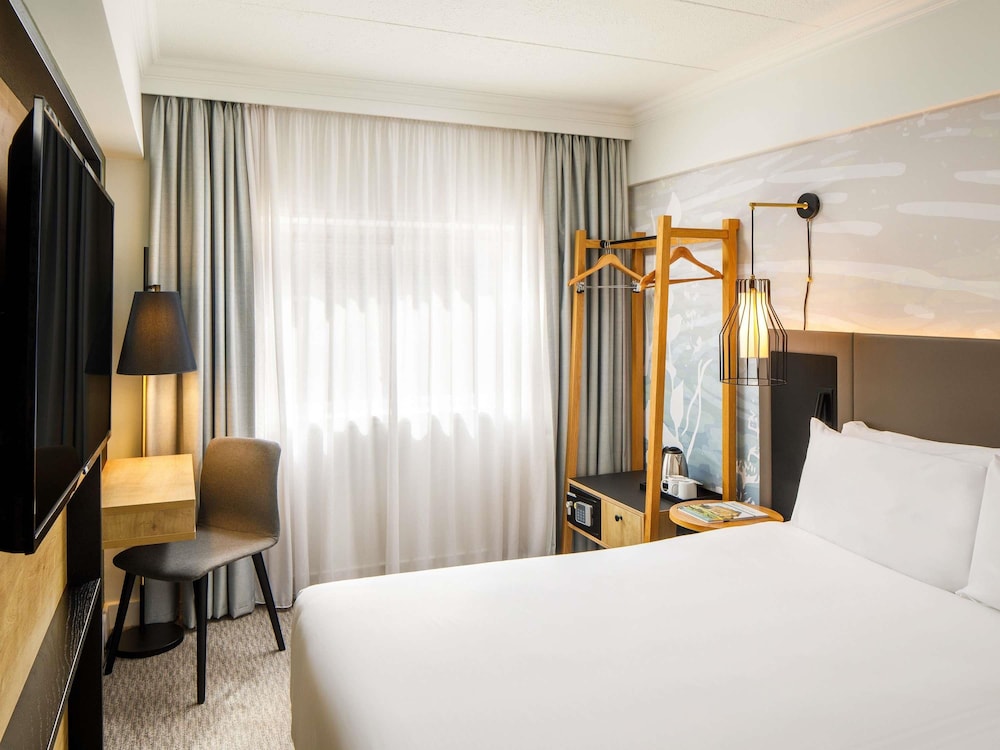 Mercure Bedford Centre Hotel 10/50