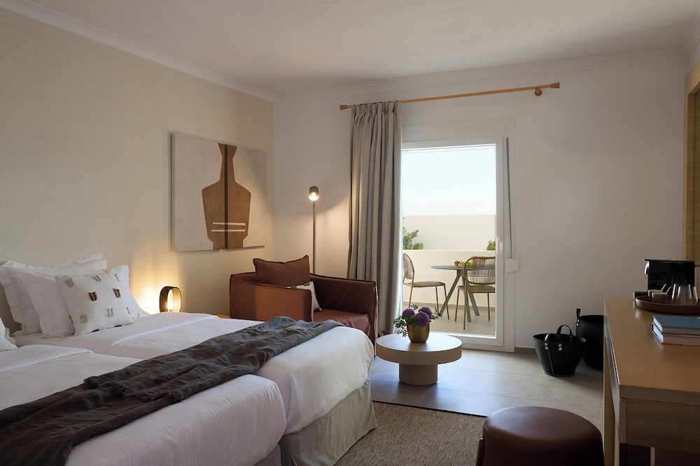 MILOS, COMFORT, TWIN BEDS