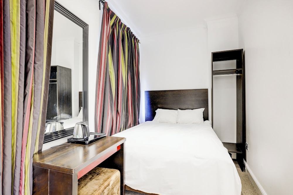 London Shelton Hotel, Finsbury Park 44/51