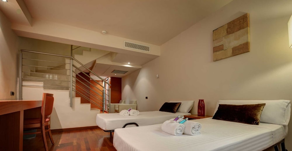 Acevi Villarroel Hotel 37/62