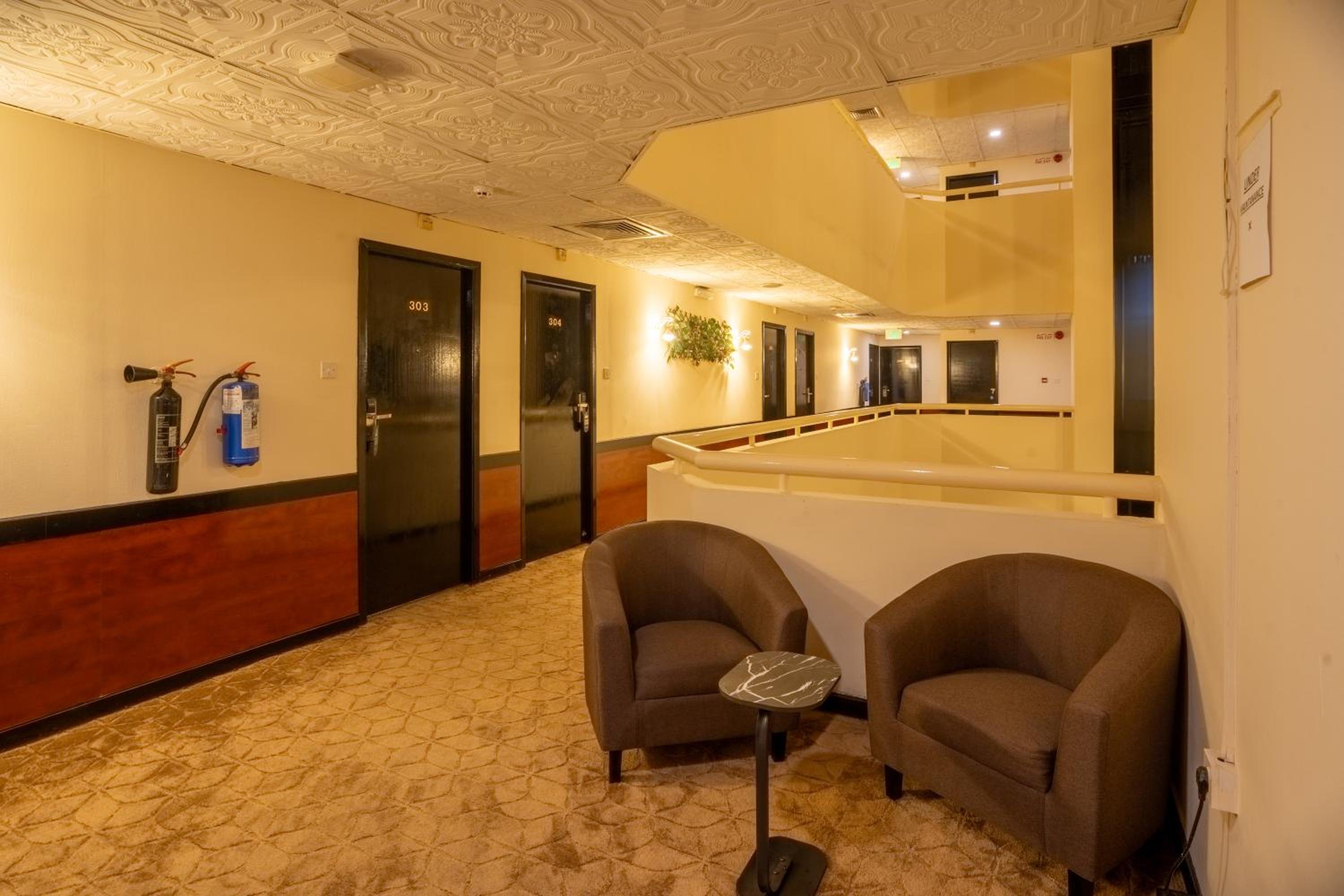 lounge