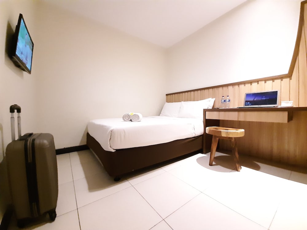Hotel Pantes Kota Lama Semarang 11/29