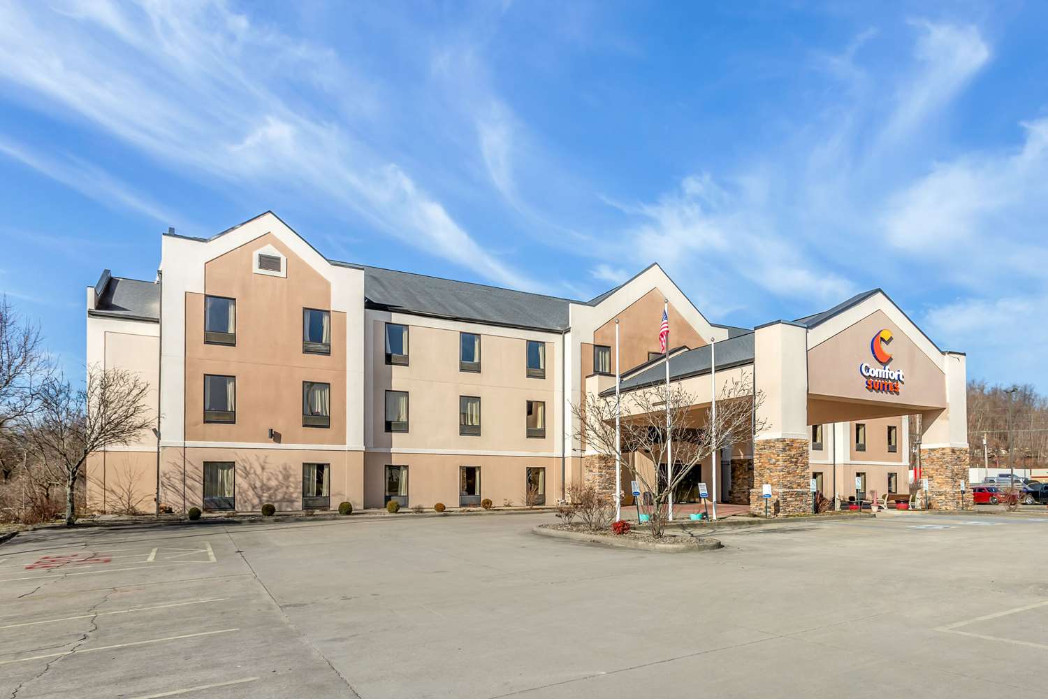 Comfort Suites South Point Huntington 40/43