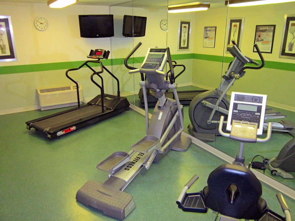 Extended Stay America - Orlando - Convention Ctr - 6443 Westwood 20/47