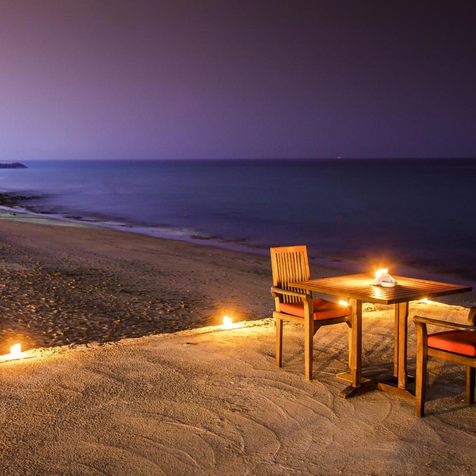 Royal Beach Hotel & Resort 48/50