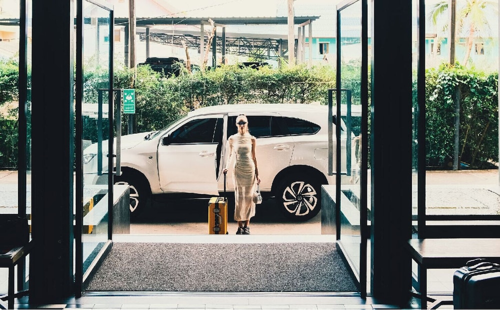 Sugar Marina Hotel AVIATOR Phuket Airport 54/60