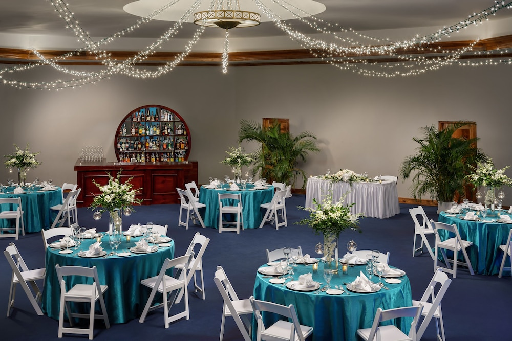 Couples Swept Away - All Inclusive - Couples Only 47/66
