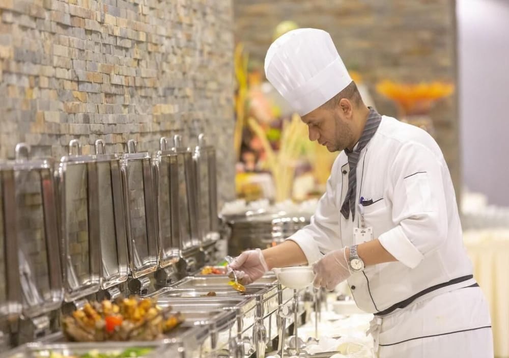 الصفوه رويال أوركيد(Al Safwah Royale Orchid Hotel) 24/40
