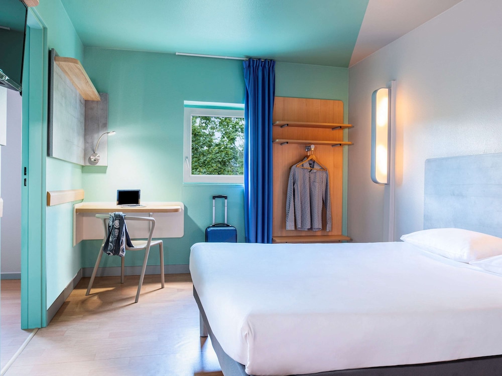 Ibis Budget Grigny Centre 26/40
