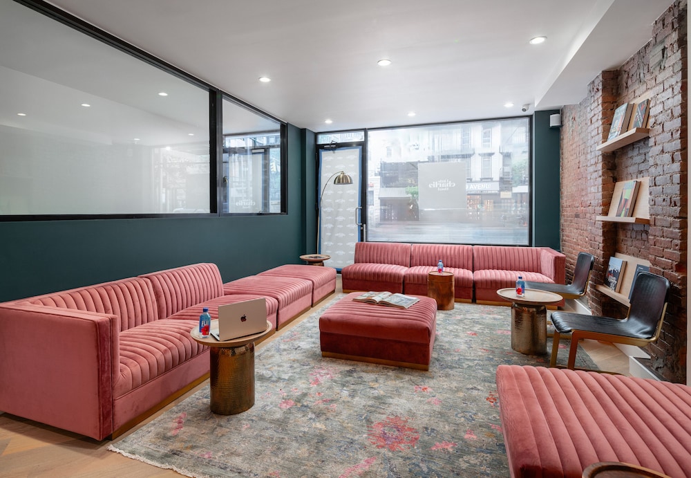 Hotel 837 34/50