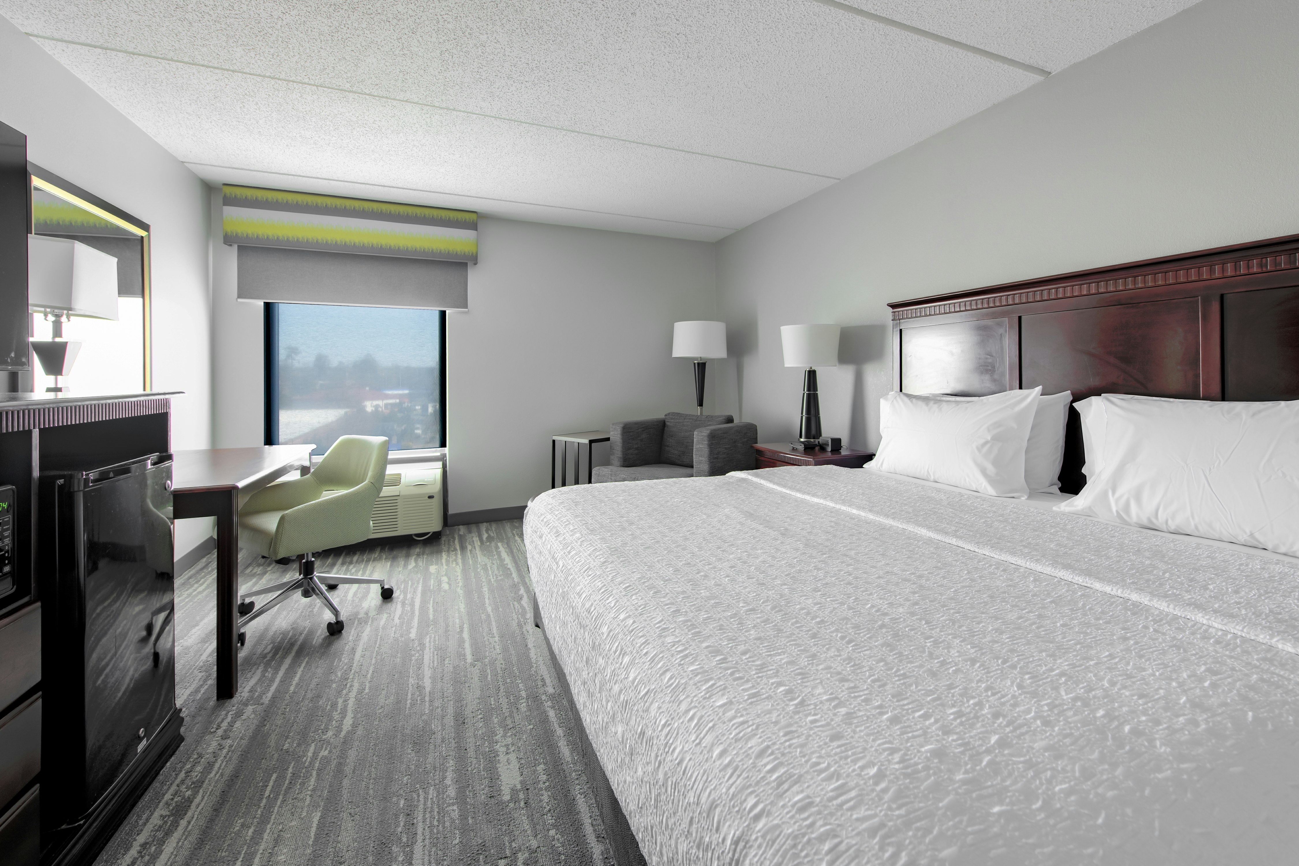 غرفة بسرير كينج، Hampton Inn Newport News-Yorktown 2/10