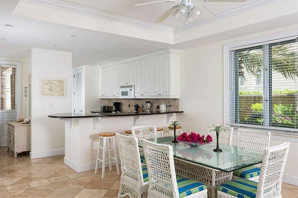 Grandview on Grace Bay 31/50