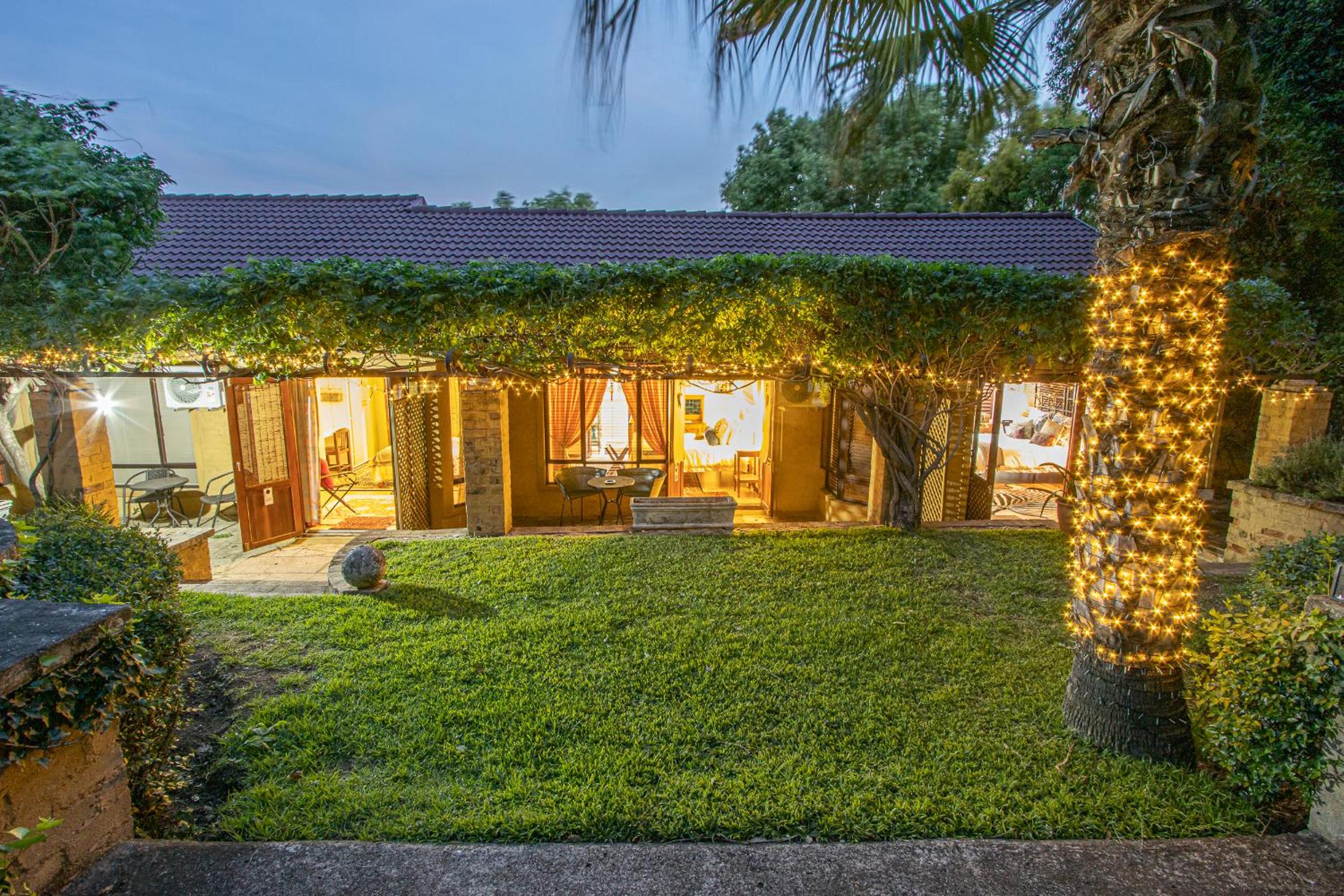 The Tuscan Garden 22/23