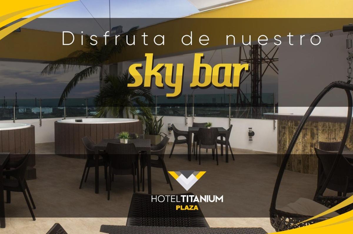 Hotel Titanium Plaza 26/30
