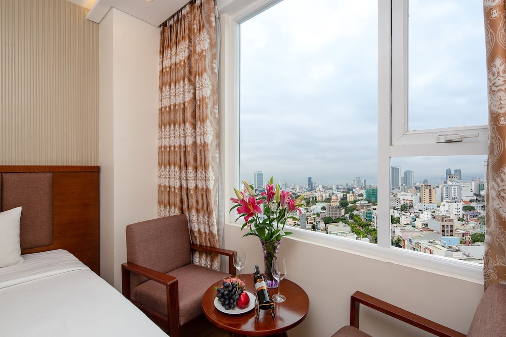 Crystal Hotel 23/31