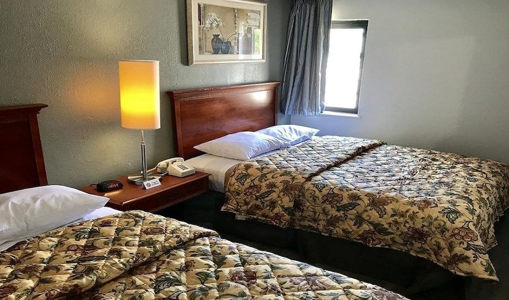 Palace Inn & Suites - Newport News/Jefferson Ave 7/13