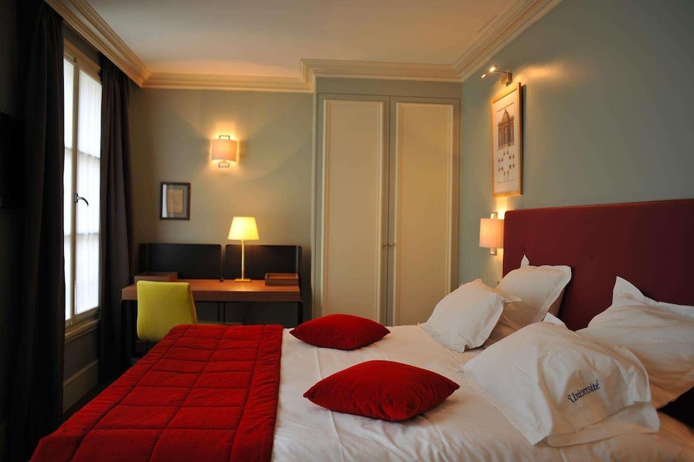 Hotel De L'Universite 12/50