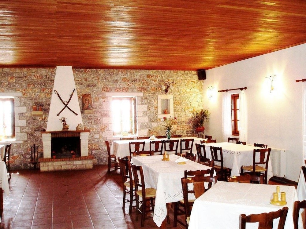 Limeni Village Hotel 20/37