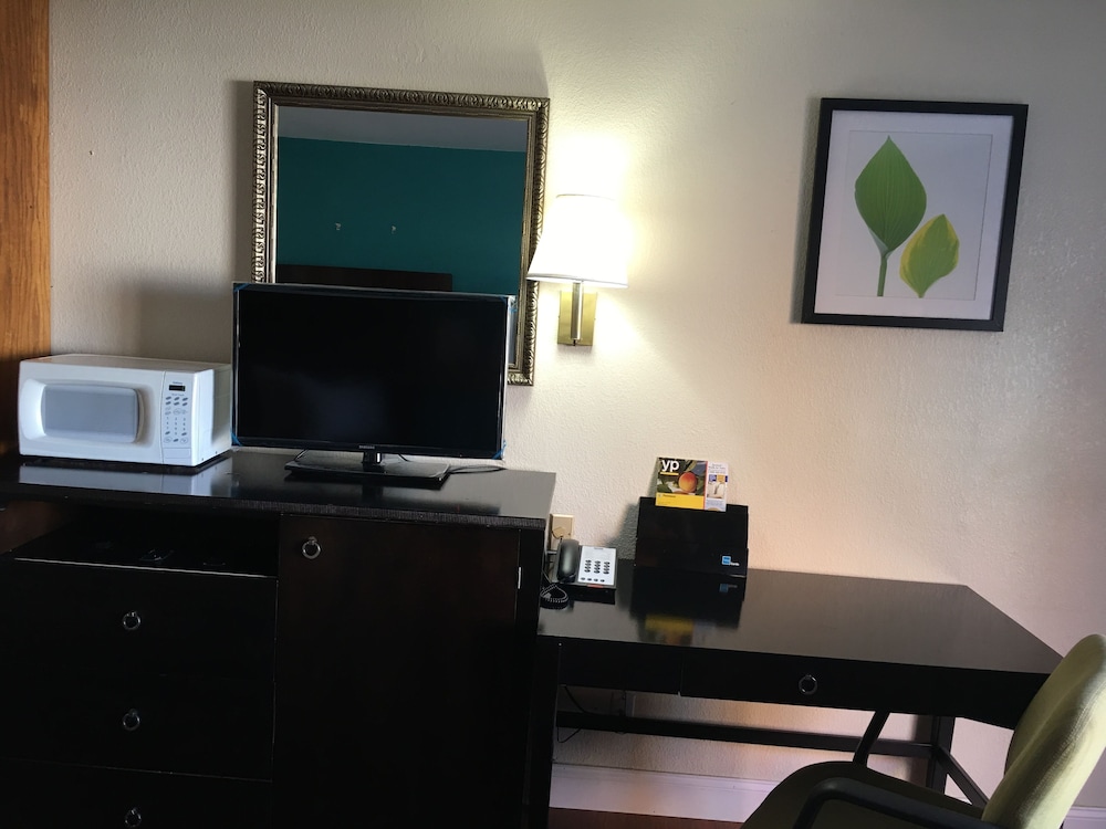 Days Inn by Wyndham Thomson 22/27