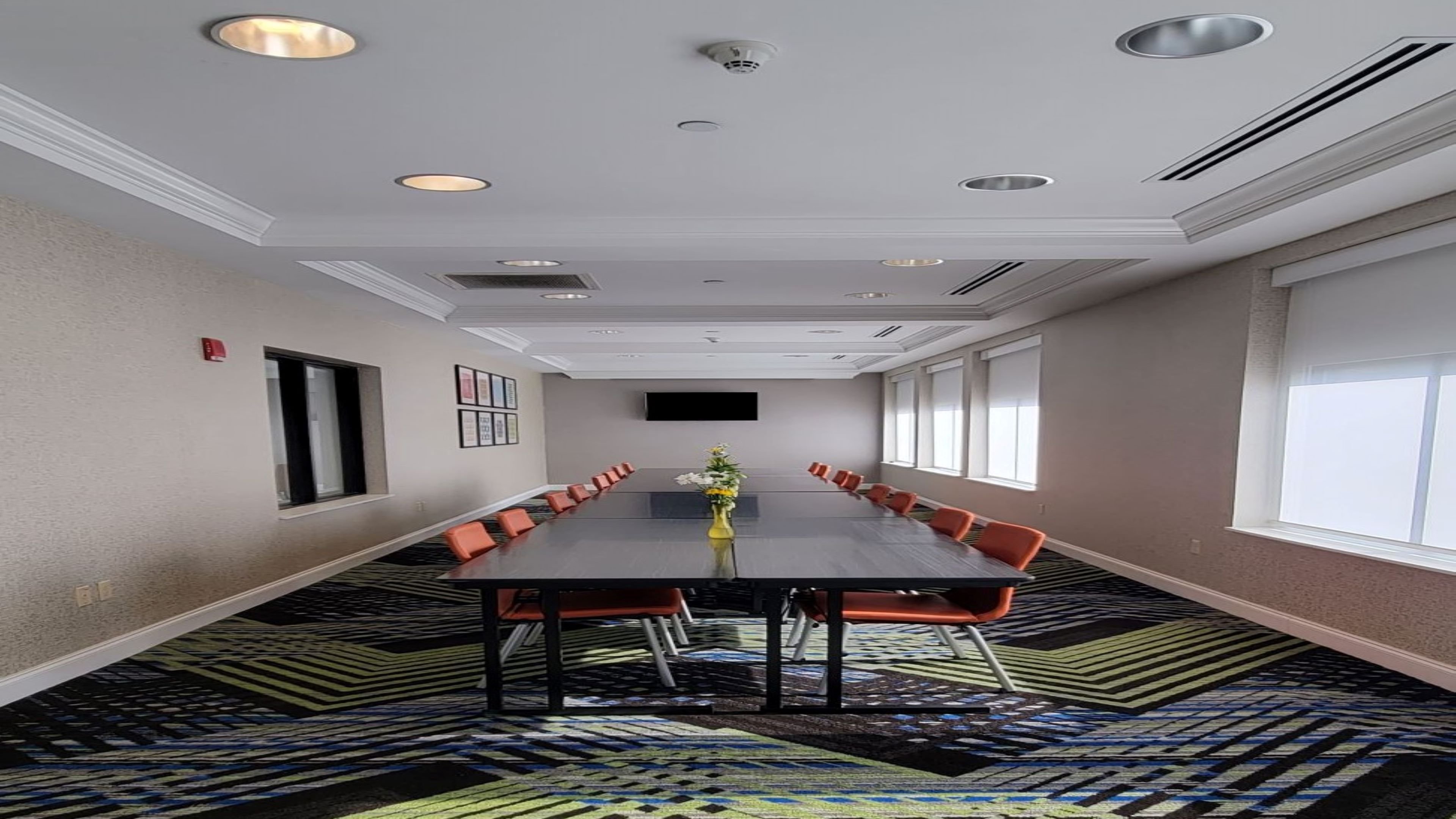 Holiday Inn Express Hotel Suites Williamsport 40/43