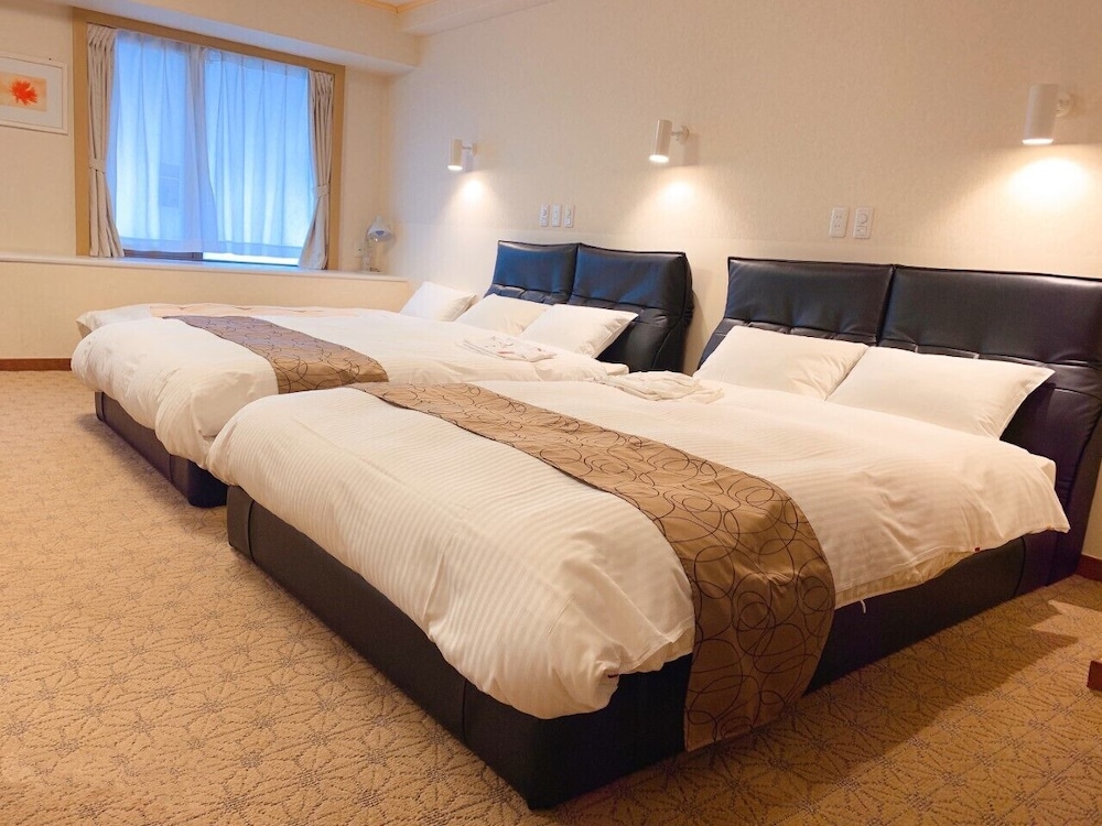 U Community Hotel 13/50