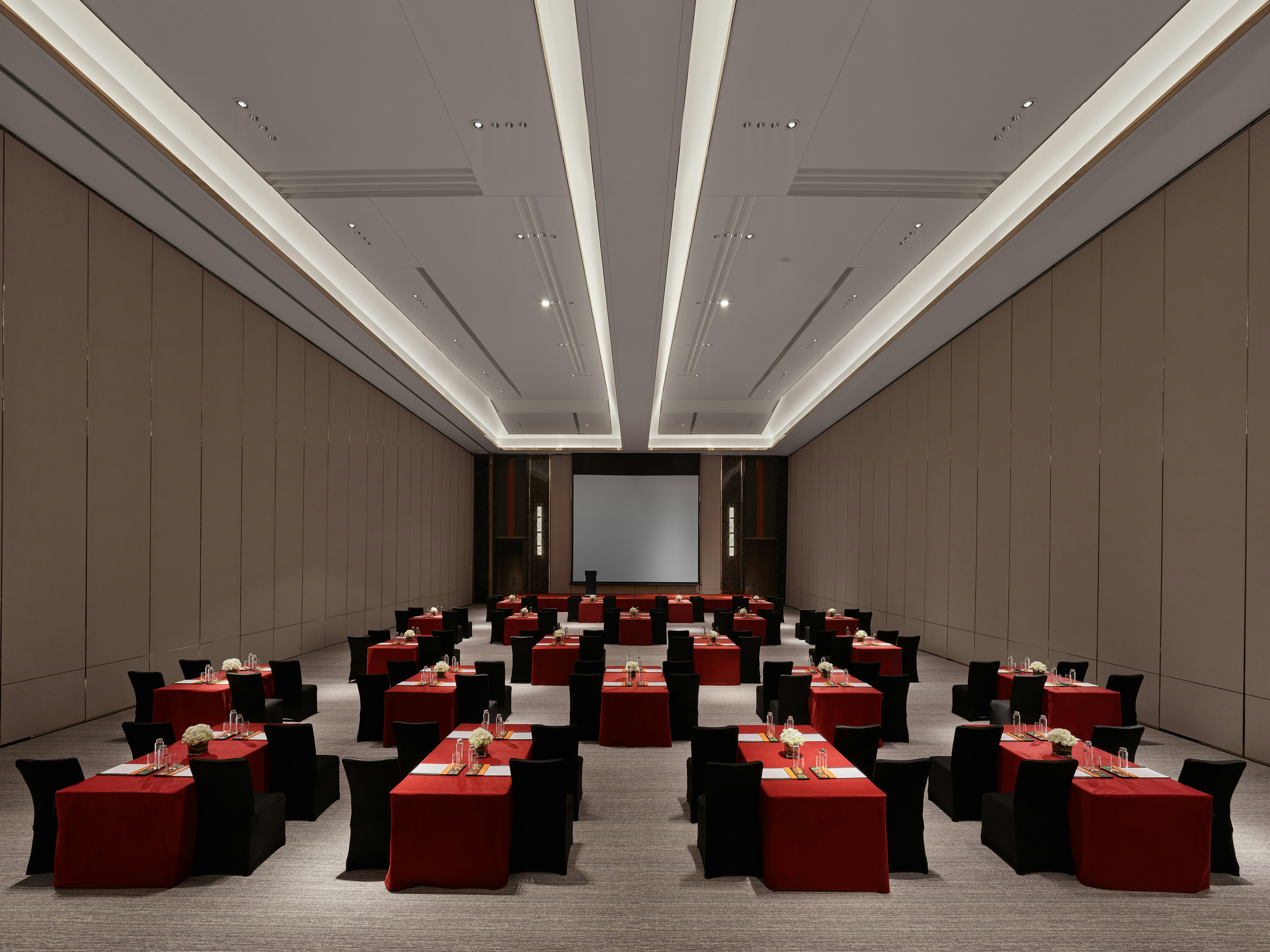 DoubleTree by Hilton Cangnan 34/48