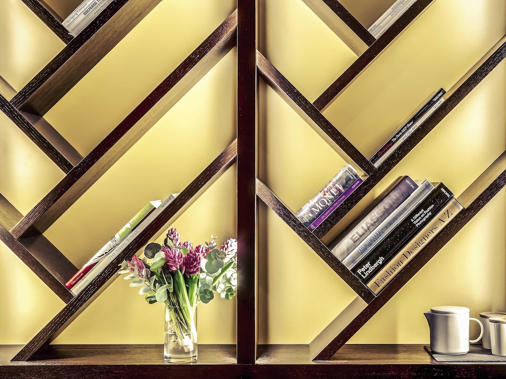 Mercure Paris Arc de Triomphe Etoile 5/72