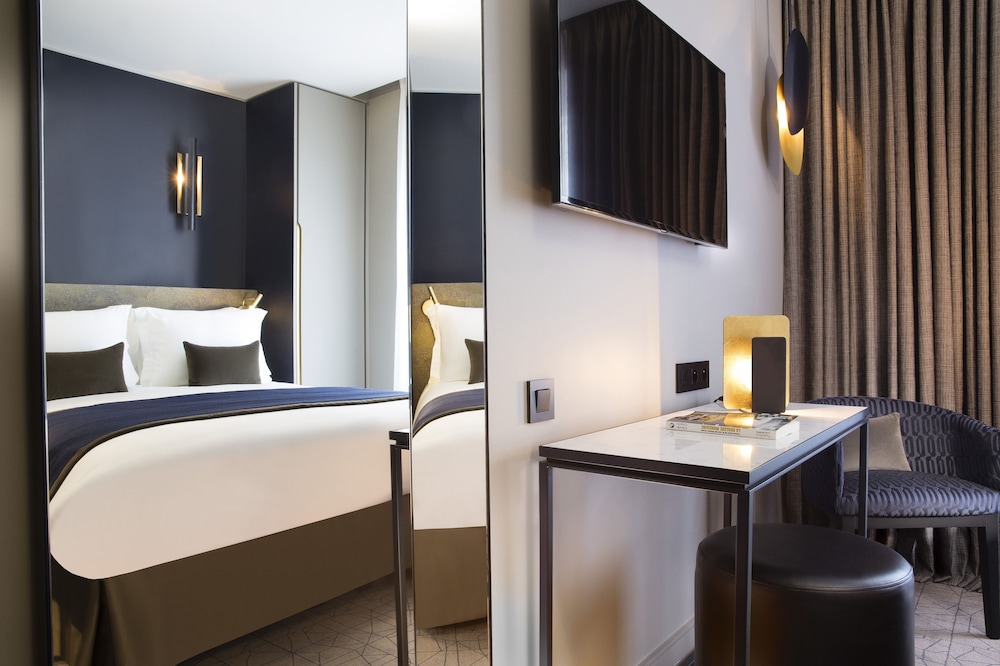 Le 10 Bis Hotel 52/65