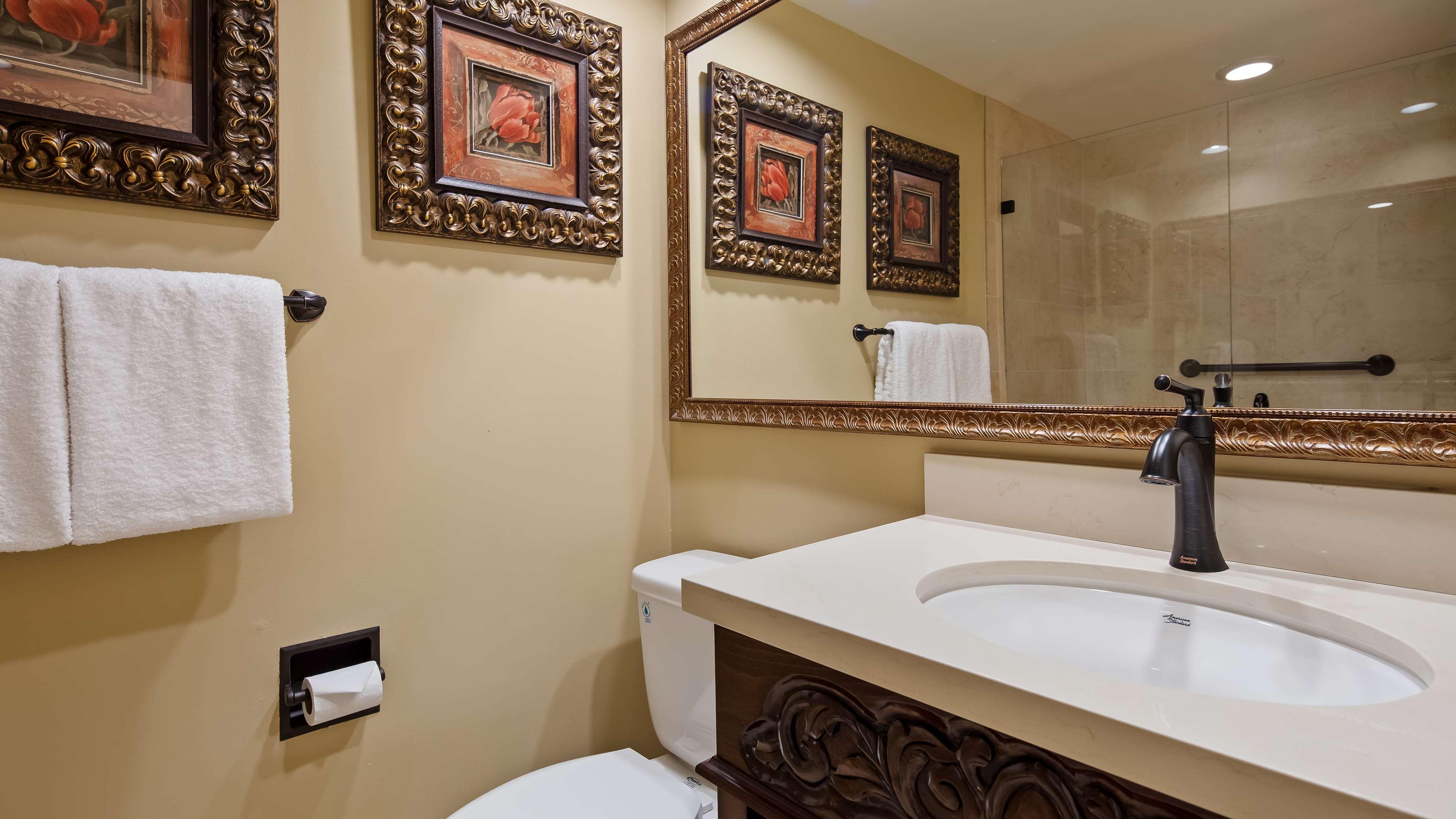 Victorian Inn Monterey 35/38