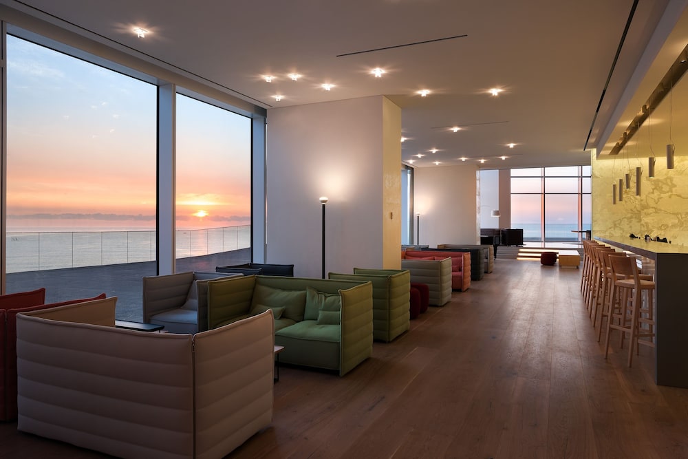 Seamarq Hotel 50/70