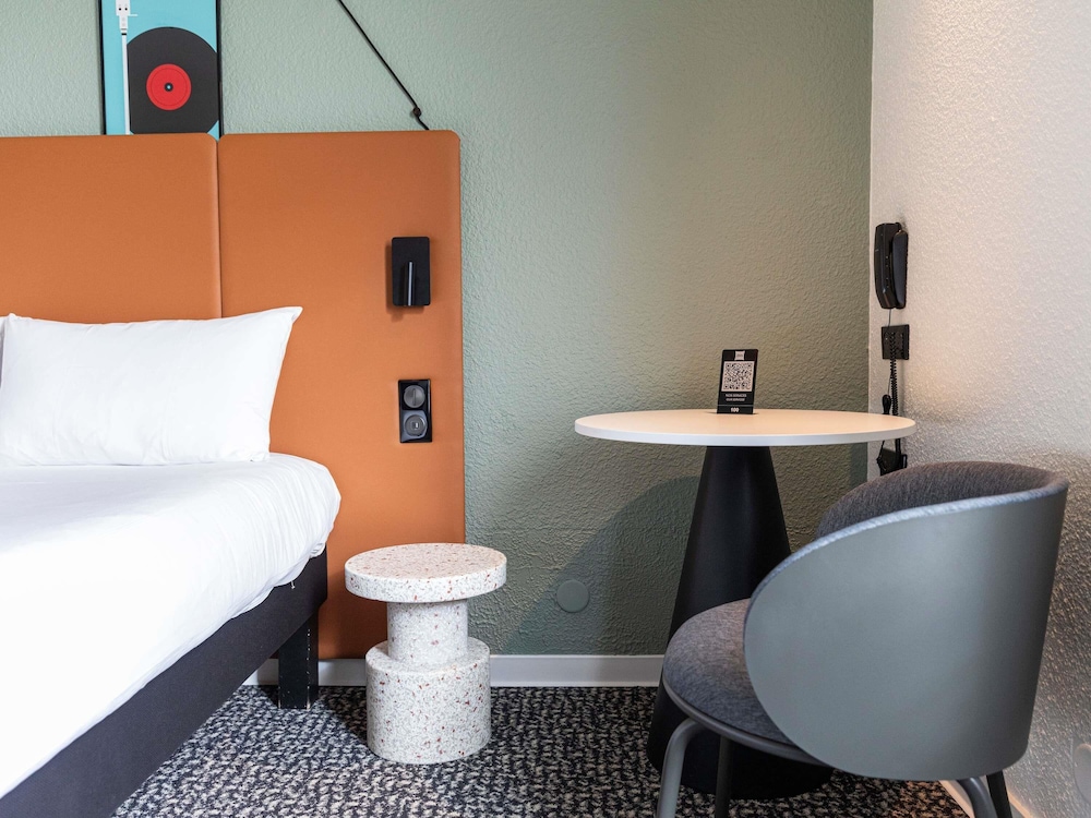 Ibis Granville Port De Plaisance 63/63