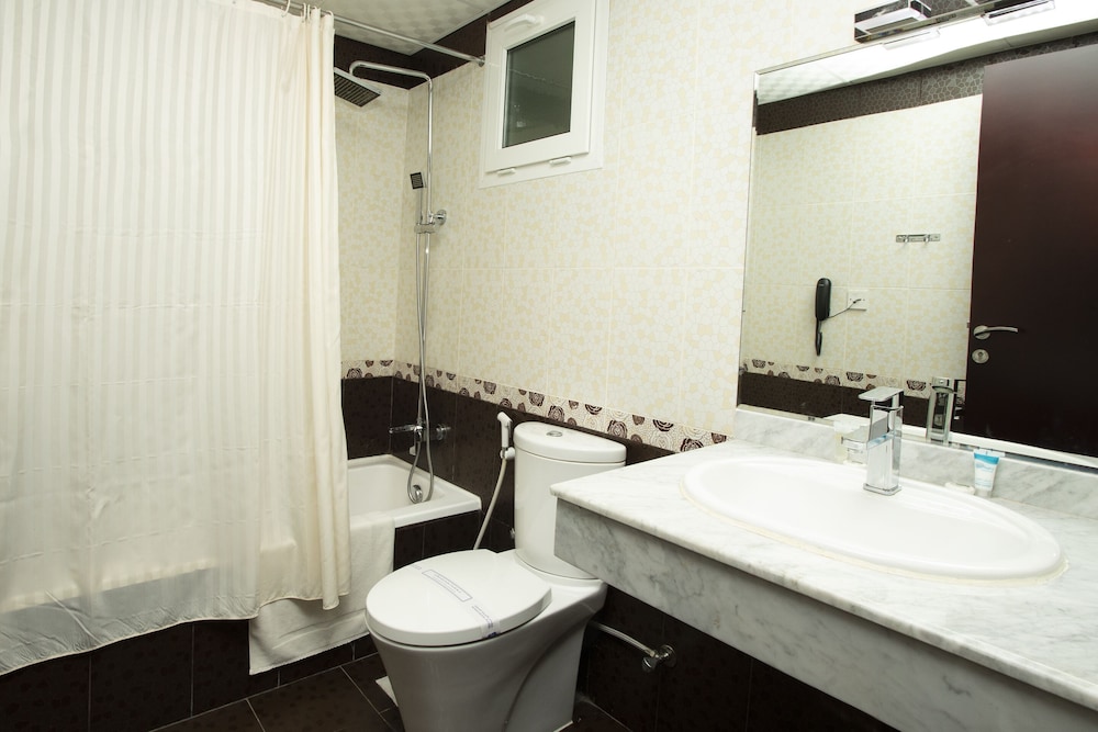 Remas Hotel Suites 32/33