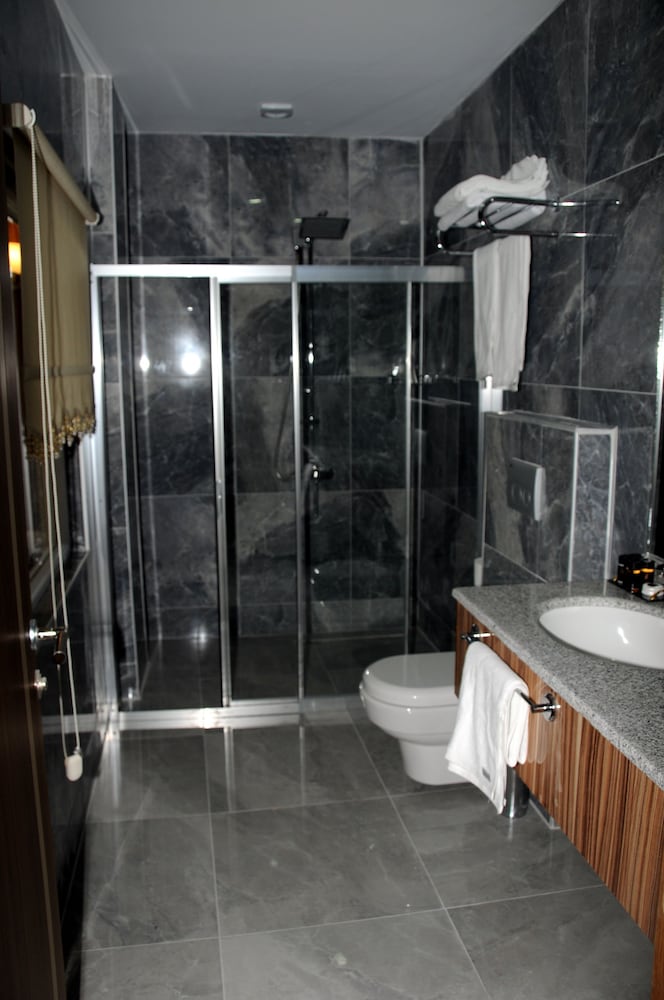 Tehran Boutique Hotel 48/48