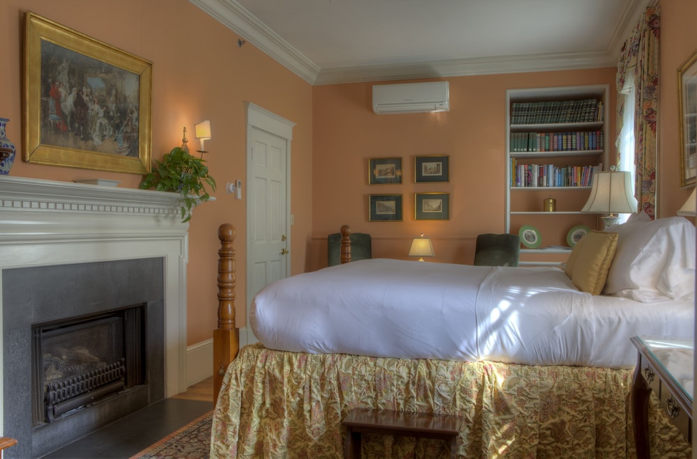 Francis Malbone House Inn 12/50