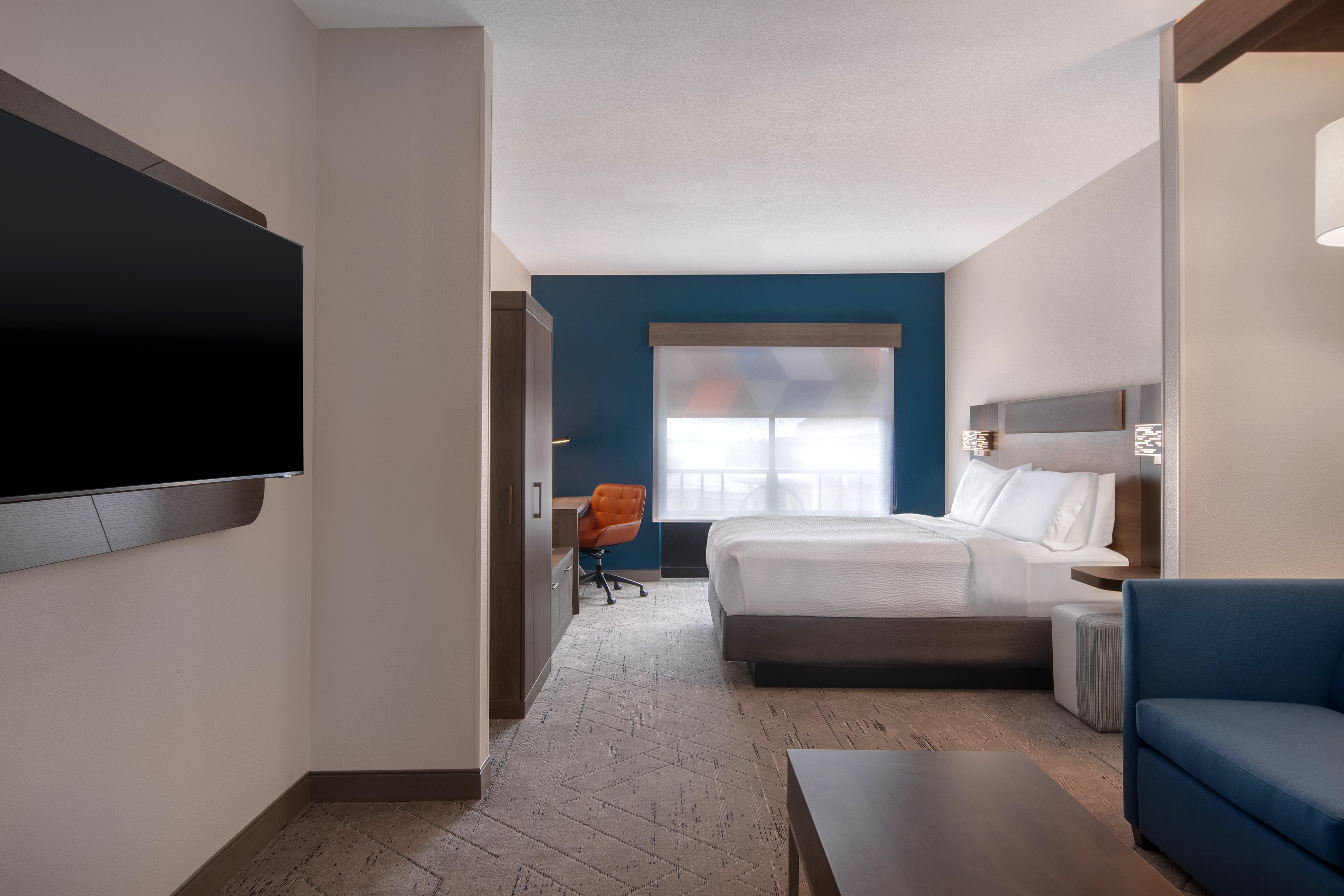 Suite, King Bed